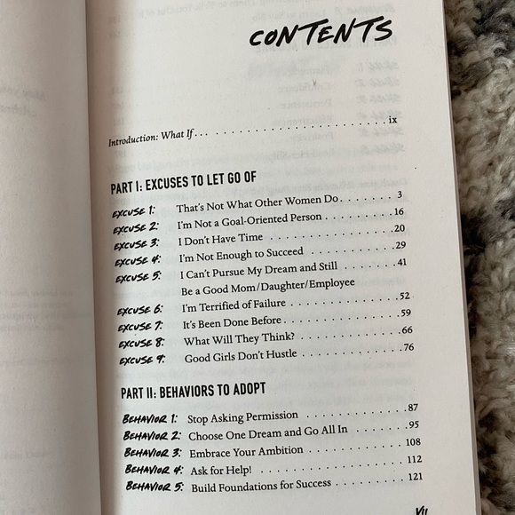 “GIRL, STOP APOLOGIZING” BY RACHEL HOLLIS - Picture 2 of 3